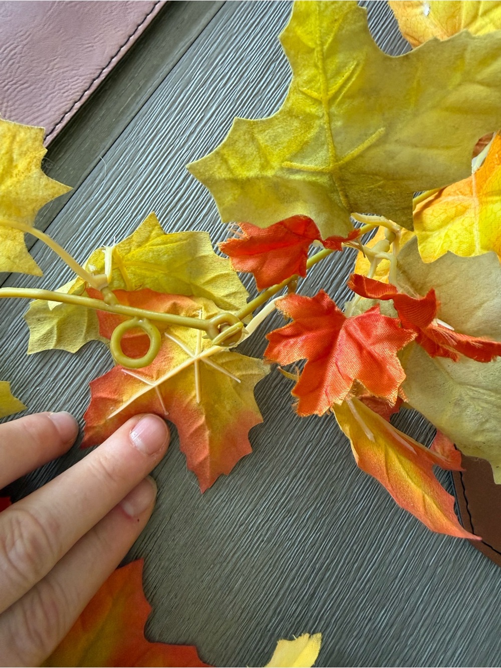 Fall Leaf Garland - Picture 4 of 4